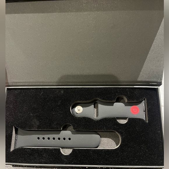 Pure Barre Other - NIB Pure Barre Apple Watch Band